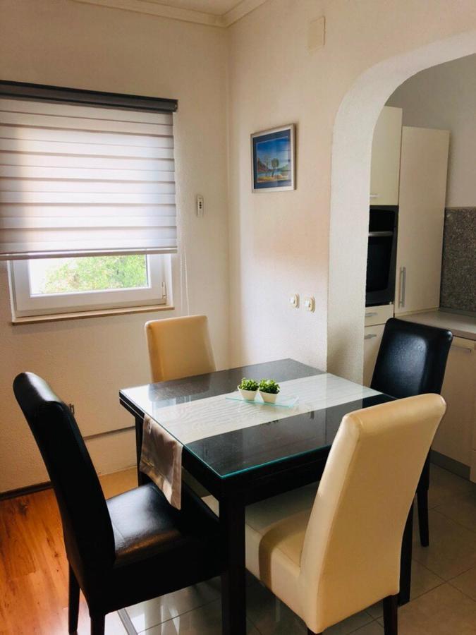 Apartman Stevic Pisak Eksteriør bilde